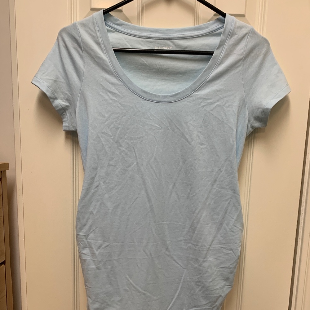 Not Worn Old Navy Maternity EveryWear Scoop-Neck T-Shirt (S)